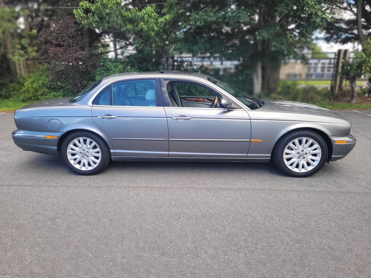 2005 Jaguar XJ