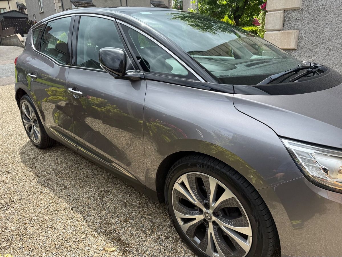 2017 Renault Scenic