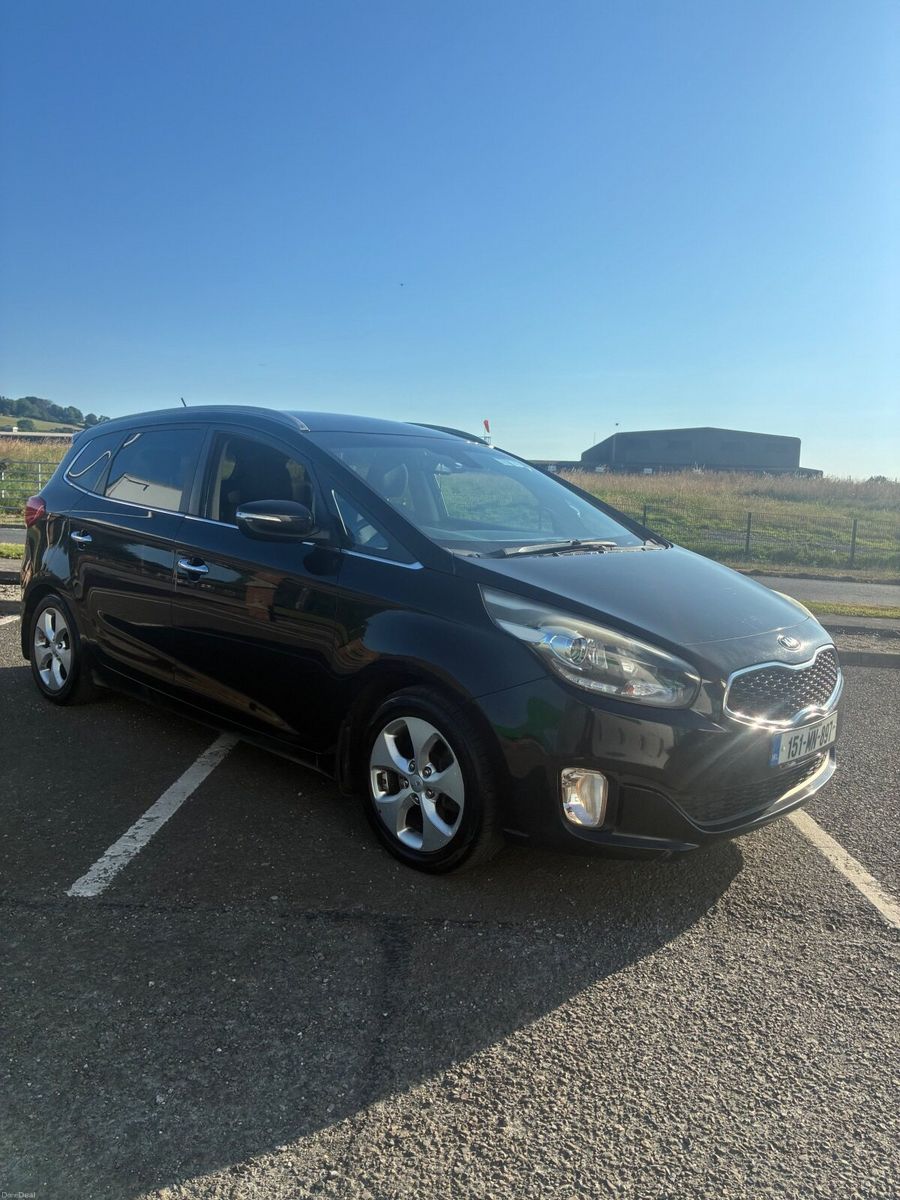 2015 Kia Carens