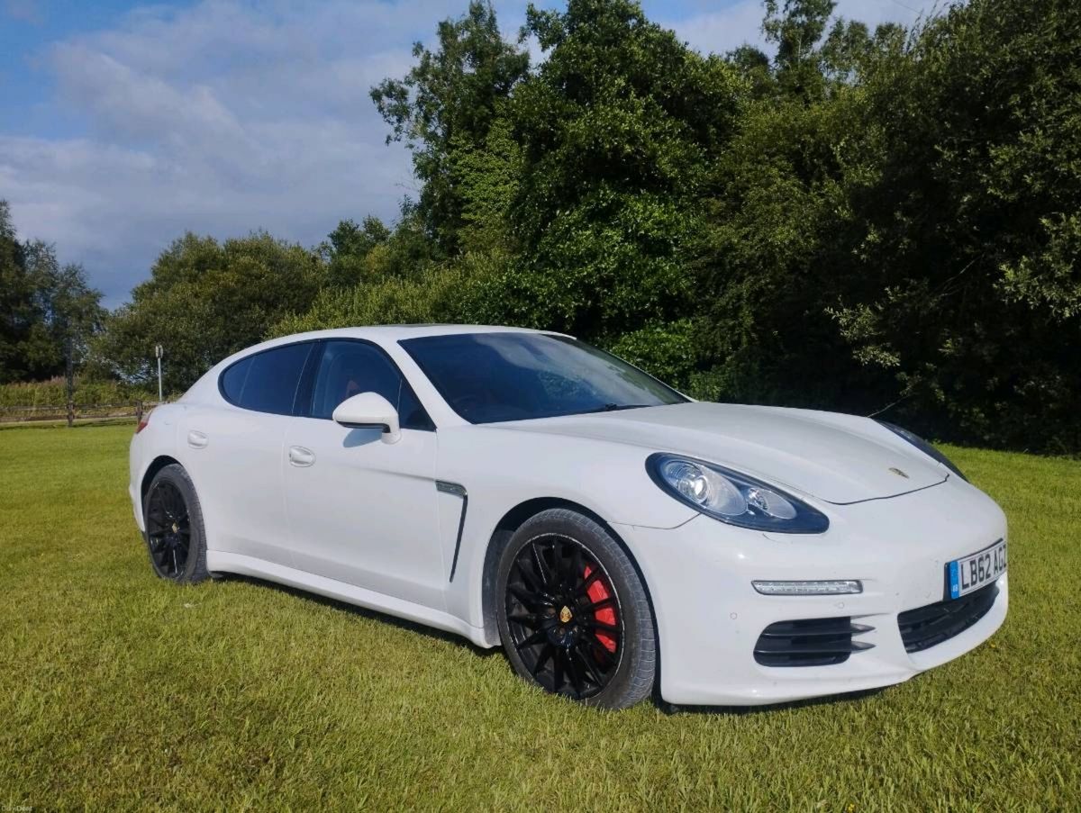 2012 Porsche Panamera