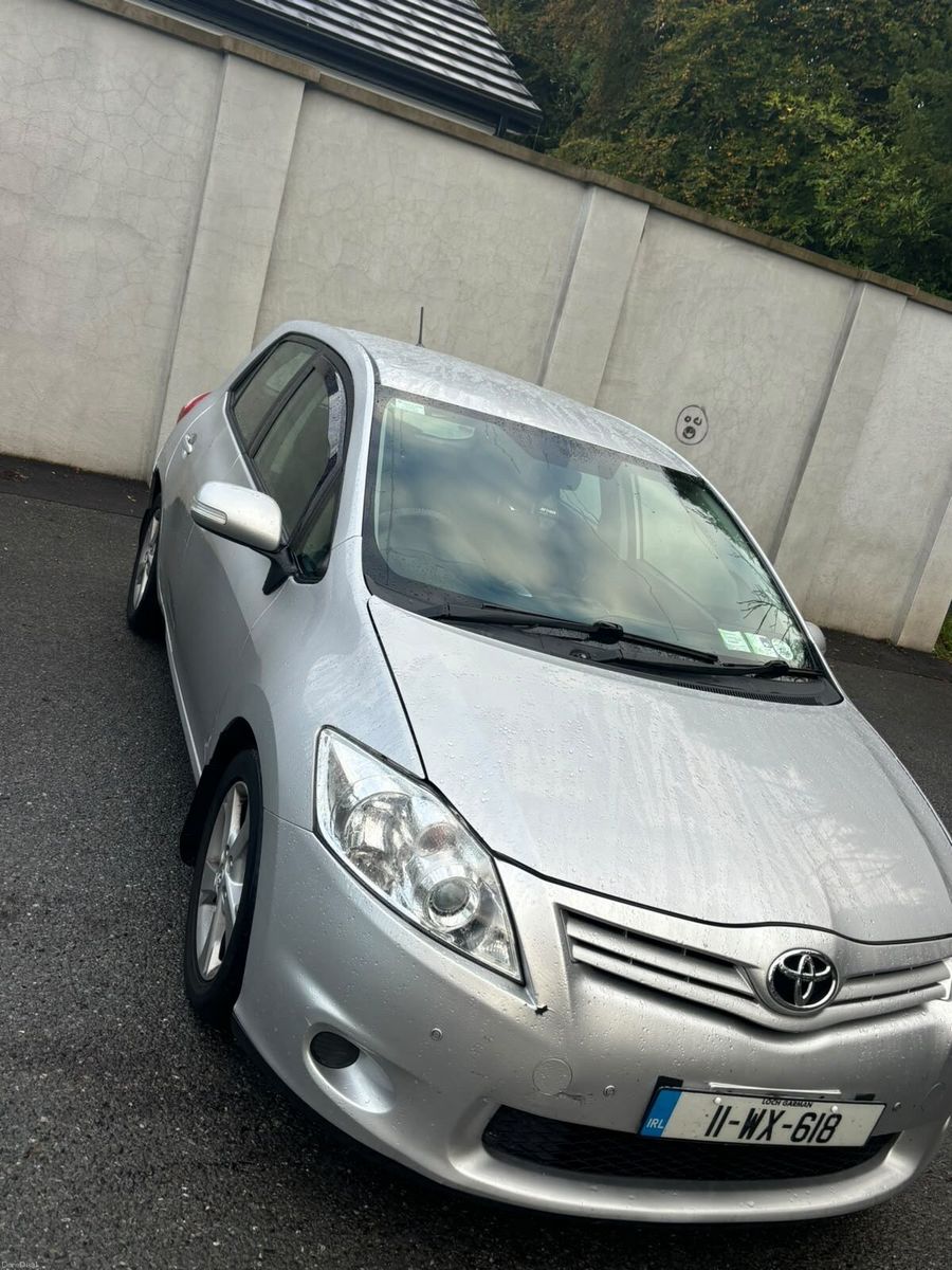 2011 Toyota Auris