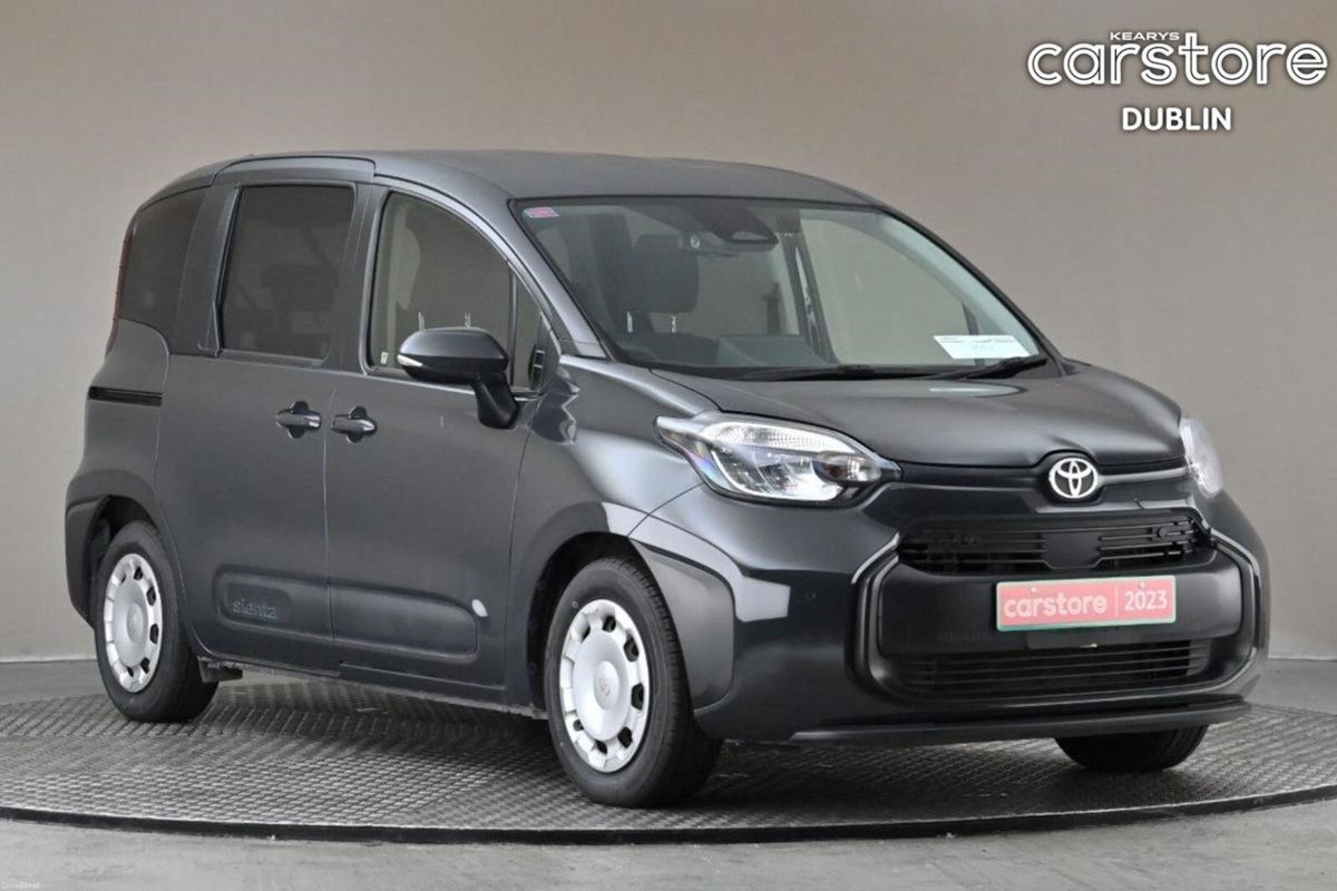 2023 Toyota Sienta