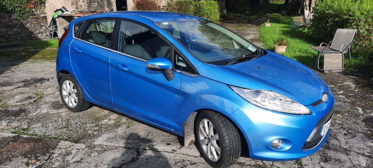 2010 Ford Fiesta