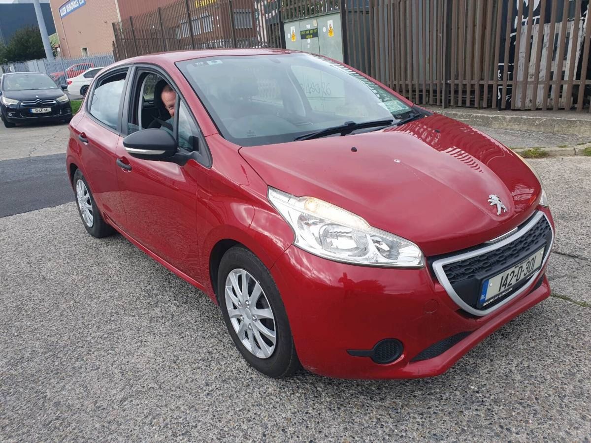 2014 Peugeot 208