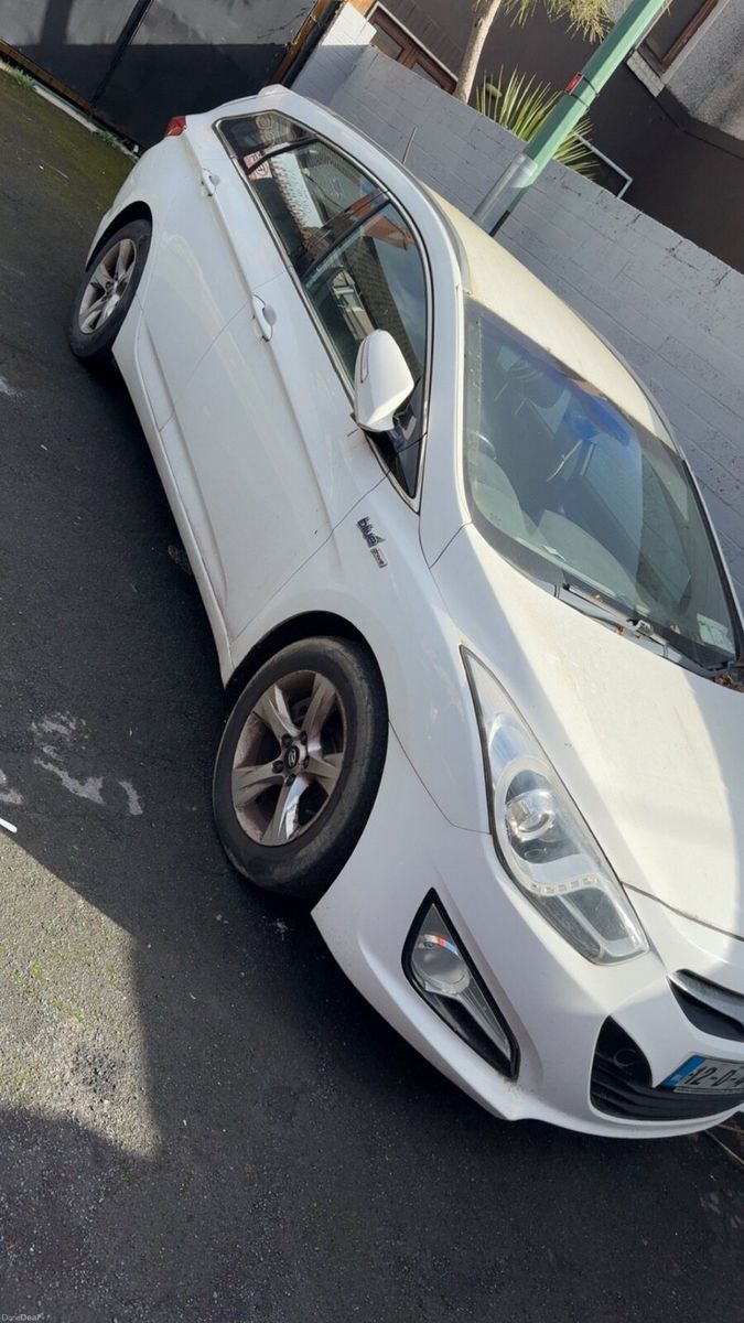 2012 Hyundai i40