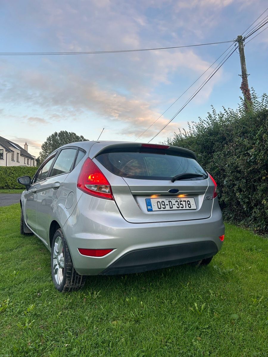 2009 Ford Fiesta