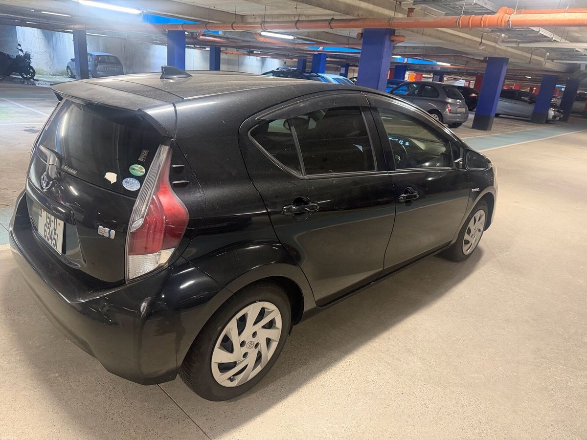 2015 Toyota Aqua