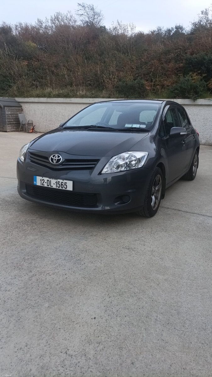 2012 Toyota Auris