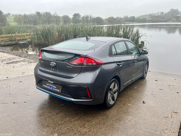 Hybrid Hyundai ioniq 256807760
