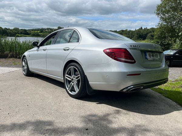 Stunning Mercedes E350 256839416