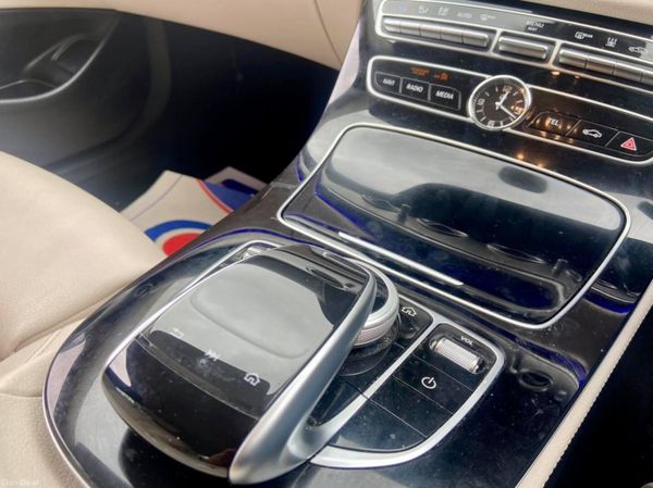 Stunning Mercedes E350 256839426