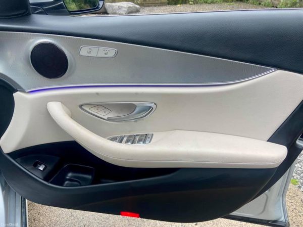 Stunning Mercedes E350 256839436