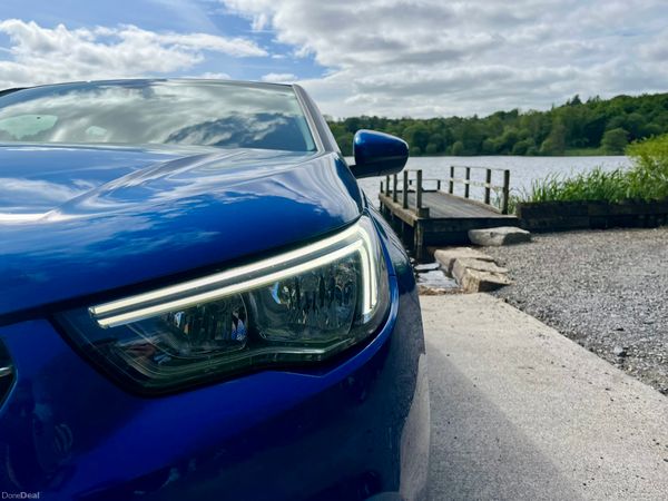 Showroom condition Opel grand land x automatic 257352368