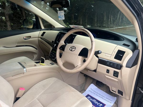 12 toyota estima 2.4 hybrid high spec 271103302