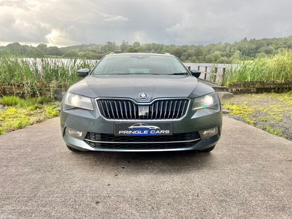 Showroom condition top of the range superb 273125382