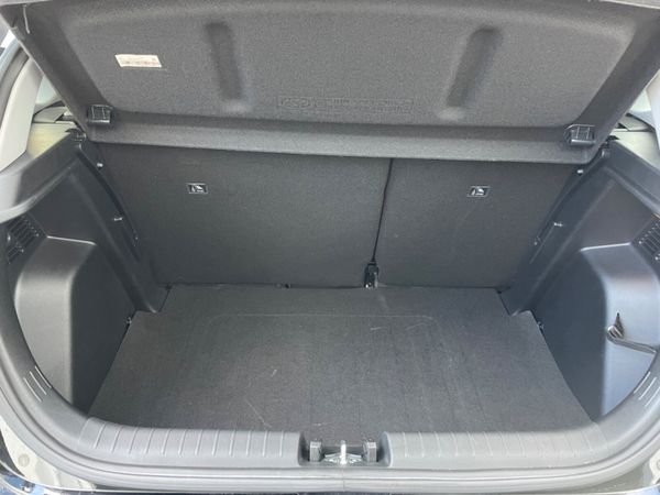 Hyundai i20 2023 298147461