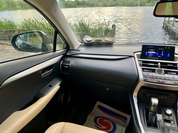 Lexus nx hybrid 227869826