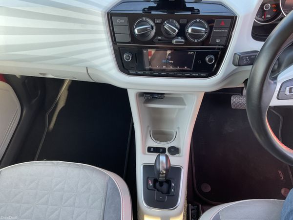 VW UP 1.0L AUTOMATIC 61,000 KMS 347258348