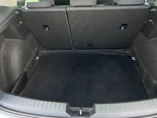 2022 Seat Leon SE Dynamic 2.0 TDI -New Alloys Kit 348437892