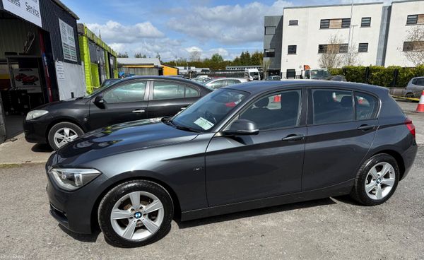 BMW 1-Series 2014/ Sport/Reverse camera 348663742