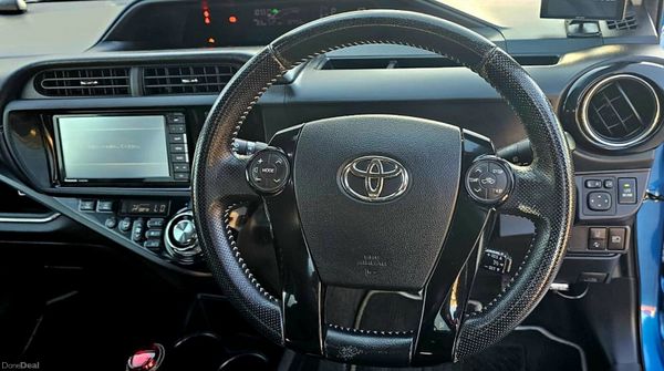 2017 Toyota Aqua G's Edition 351800328