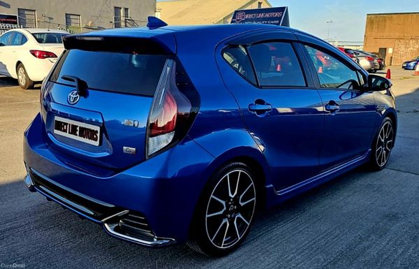 2017 Toyota Aqua G's Edition 351800338