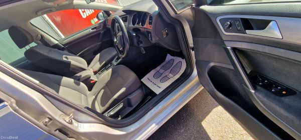 Vw Golf Automatic 352408136