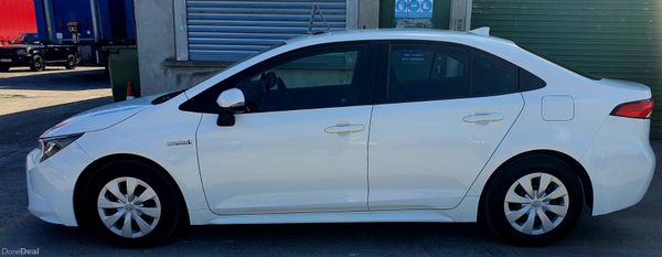 2019 (192) Toyota Corolla Automatic Hybrid 352509590