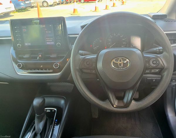 2019 (192) Toyota Corolla Automatic Hybrid 352509596