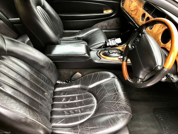 Jaguar XK8 4.0 (NEW NCT) 353107026