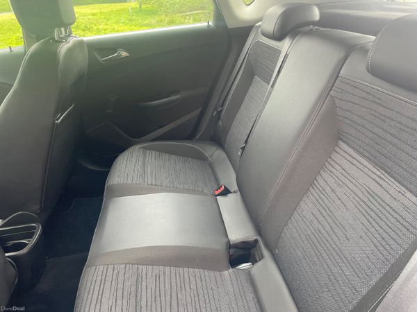 Opel Astra 2014 , low milage , new clutch 353351738