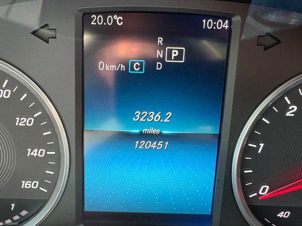 Mercedes-Benz C-Class 354912327