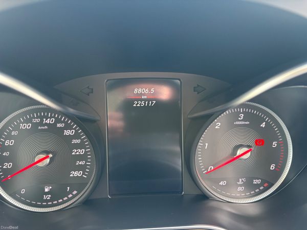 Mercedes-Benz C-Class 355828640