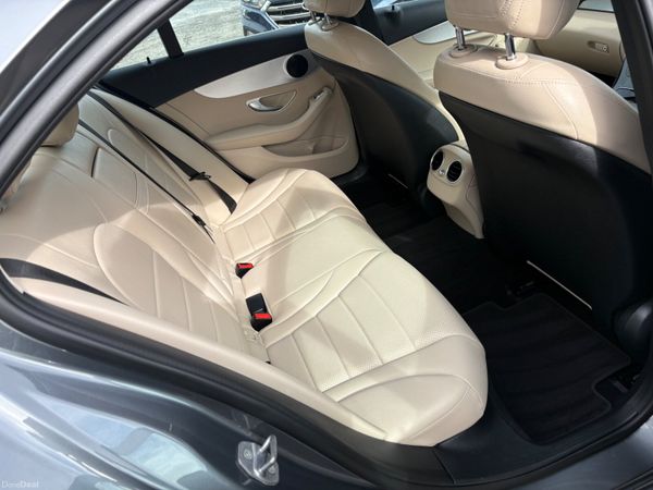 Mercedes-Benz C-Class 355828638