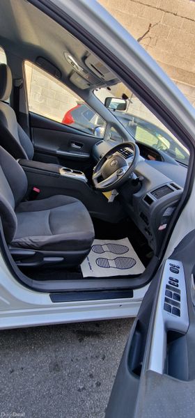 Toyota Prius 7 Seater AA Approved 356259333