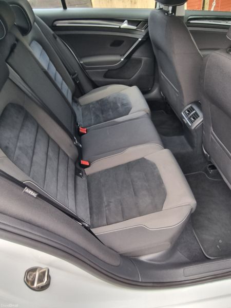 2016 Volkswagen Golf  Automatic 356694578