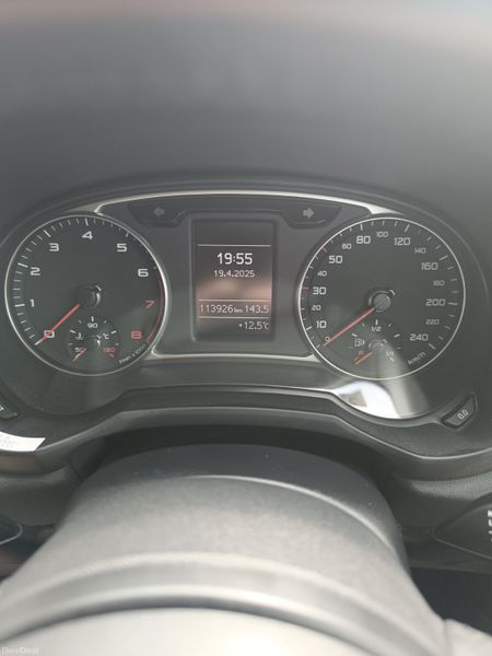 Audi A1 2015 356708794