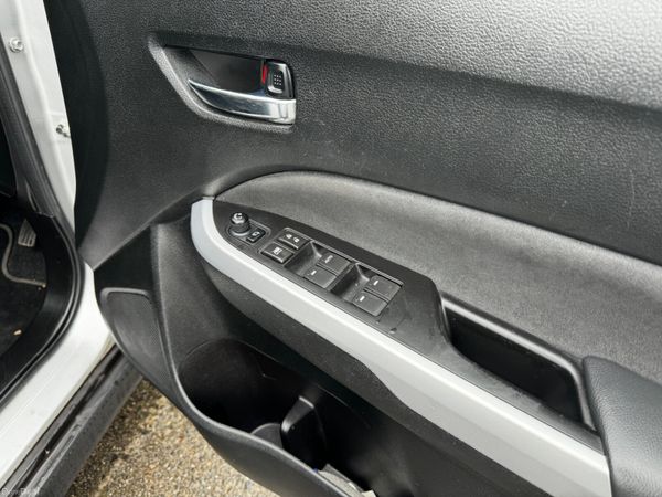 Suzuki Vitara 2017 357412718