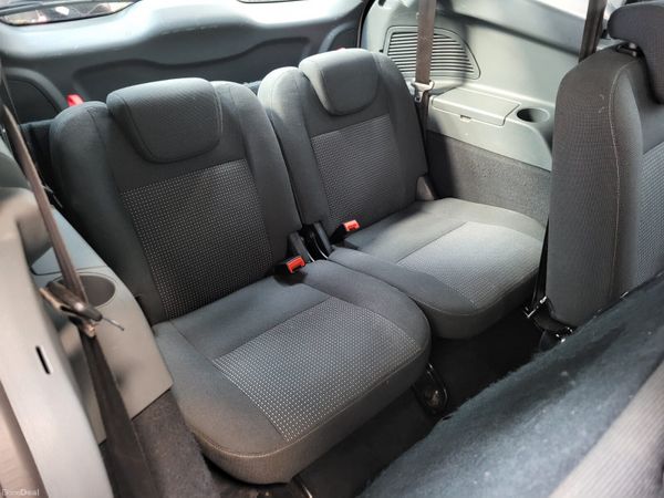 11 Ford Grand C-Max 1.6 DIESEL =7 SEATER = NEW NCT 358496598