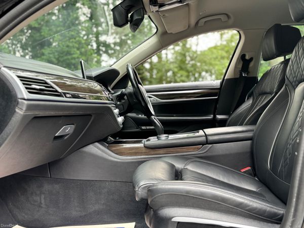 2017 BMW 7-Series 730D 359003632