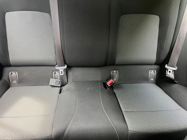 Opel Insignia 2018 ( NCT ..01/28) 359800326