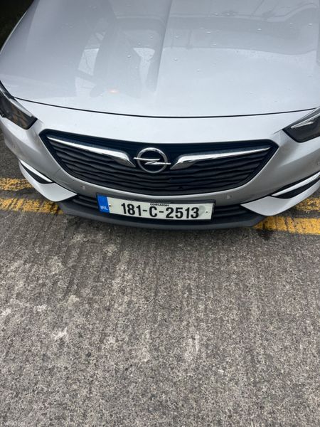 Opel Insignia 2018 ( NCT ..01/28) 359800330