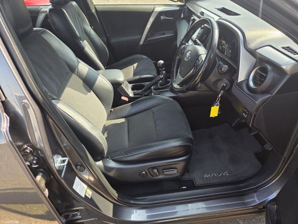 Toyota RAV4 2016 359821046