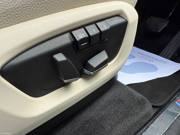 BMW X5 2016 Pearl White 359960424