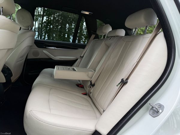 BMW X5 2016 Pearl White 359960508