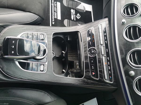 Mercedes-Benz E-Class 2020 360358681