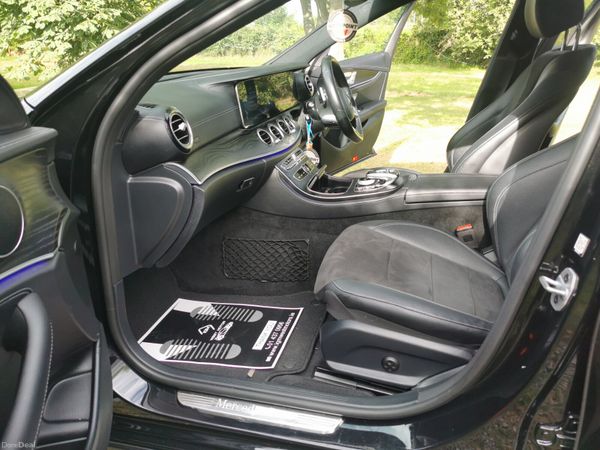 Mercedes-Benz E-Class 2020 360358692