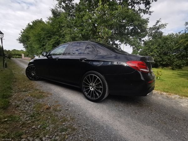 Mercedes-Benz E-Class 2020 360358715