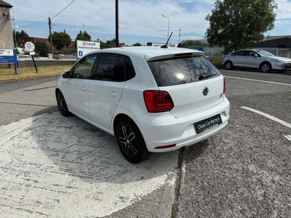 Volkswagen polo 2016 Auto 361142968