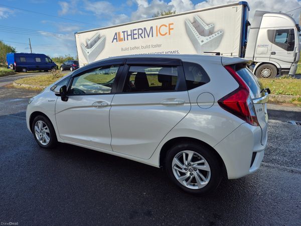 Honda Fit 2016 AUTOMATIC PETROL HYBRID 1.5L PETROL 361374925